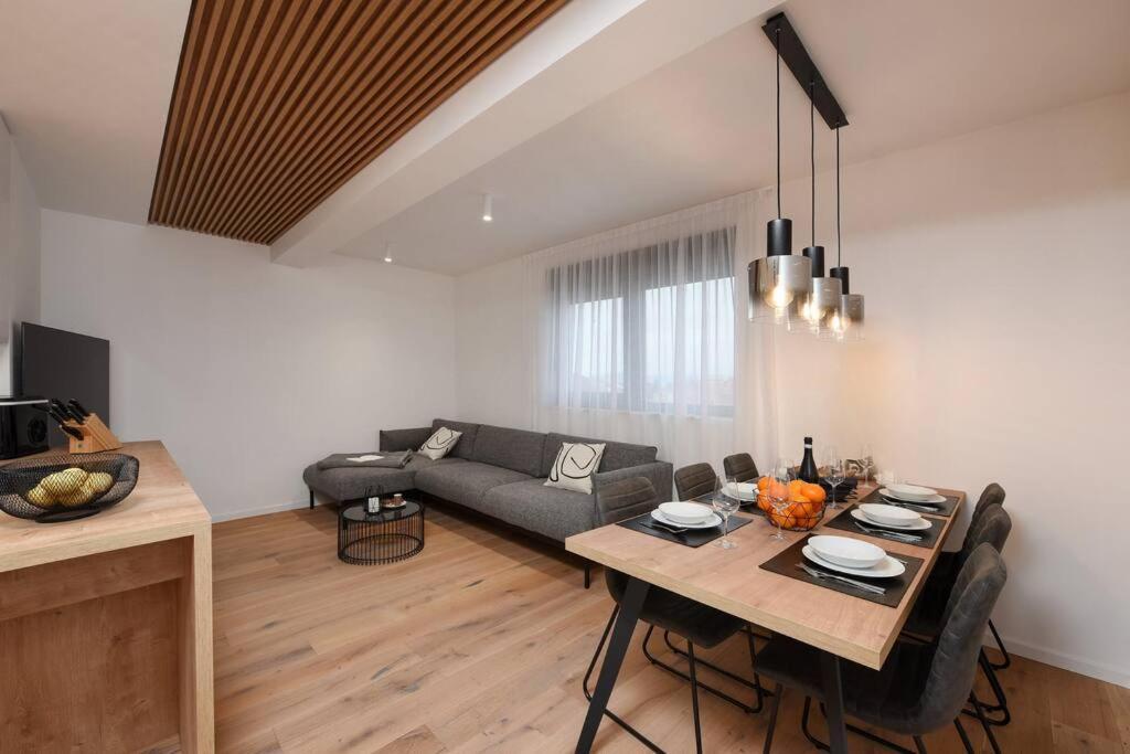 Fux Penthouse Whirlpool Meerblick Zadar Exterior photo