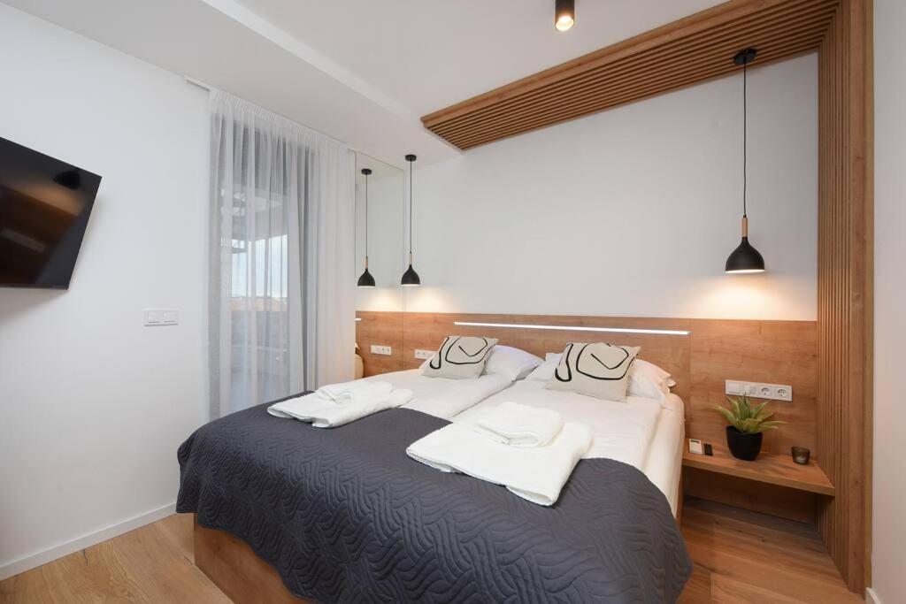 Fux Penthouse Whirlpool Meerblick Zadar Exterior photo